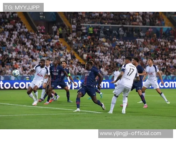 西甲激战那不勒斯与里昂战成平局绝杀瞬间引发争议判罚全场沸腾