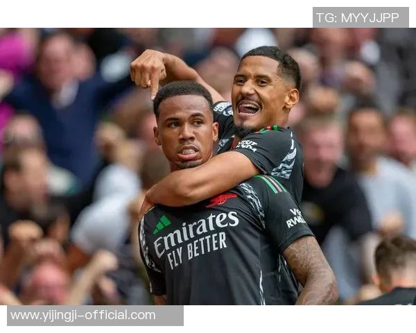 英超激情对决巴萨5-1大胜马竞帽子戏法点燃全场热情