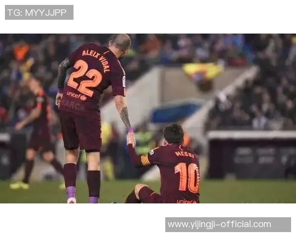 国王杯激战巴萨与巴黎圣日耳曼战成平局转会传闻引发球迷热议